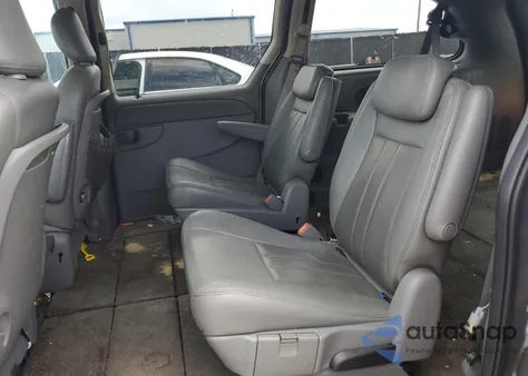 2006 Chrysler Town & Country Touring из США, поврежденный, VIN 2A4GP54L36R671618